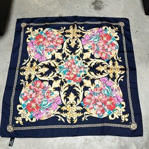 The Specialty House Scarf Blue Pink Gold Floral Italy‎ 30 × 30 / Ww-14